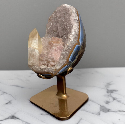 𝐓𝐡𝐞 𝐀𝐦𝐞𝐭𝐡𝐲𝐬𝐭 𝐀𝐫𝐜𝐡𝐢𝐯𝐞 | Uruguayan Pink Sugar Amethyst x Calcite