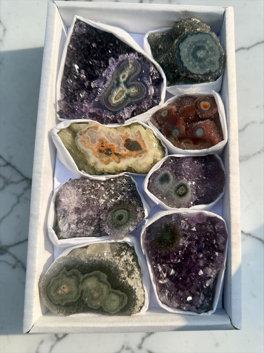 Mixed Flat of Amethyst & Jasper Stalactite "Eyes"- Uruguay | River
Walkers Minerals