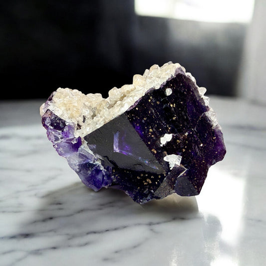 STARRY NIGHT Illinois Fluorite x Chalchopyrite x Calcite